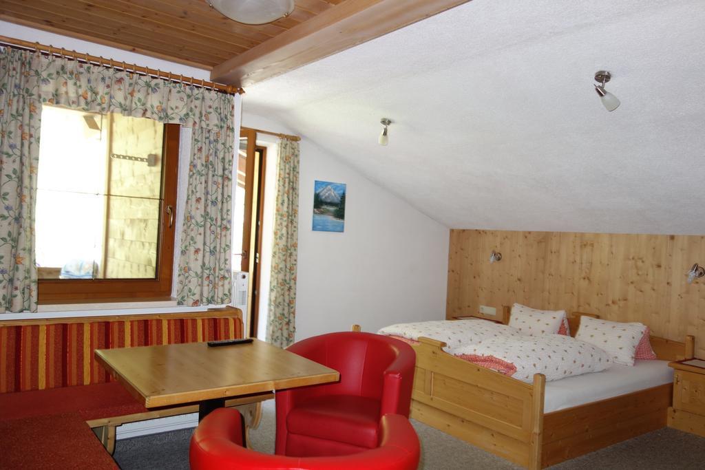 Ferienhaus Inge Sankt Leonhard im Pitztal Buitenkant foto